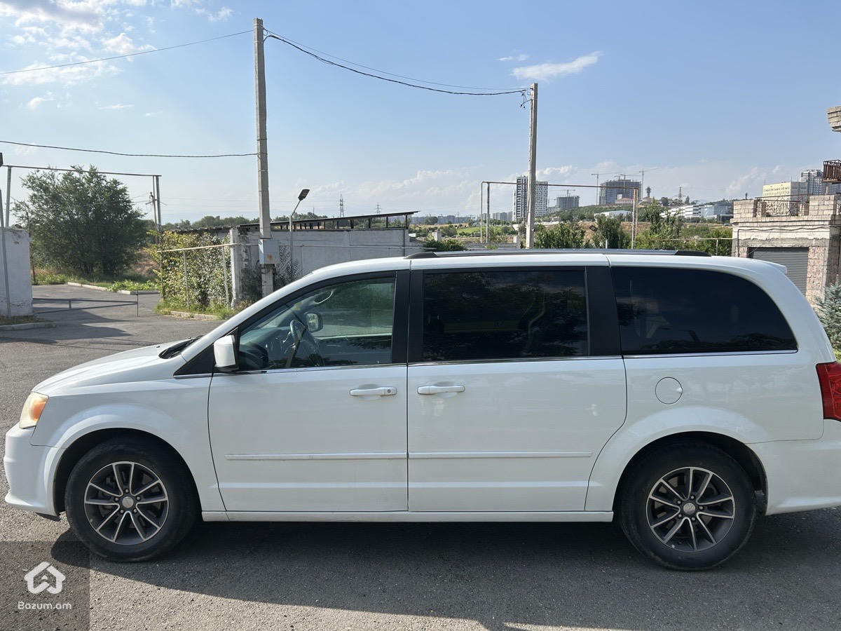 Dodge grand caravan - image 3