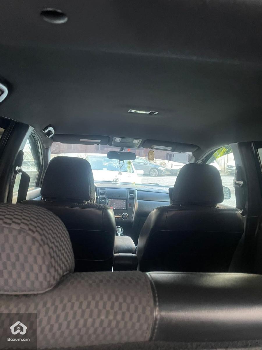 nissan tida - image 7