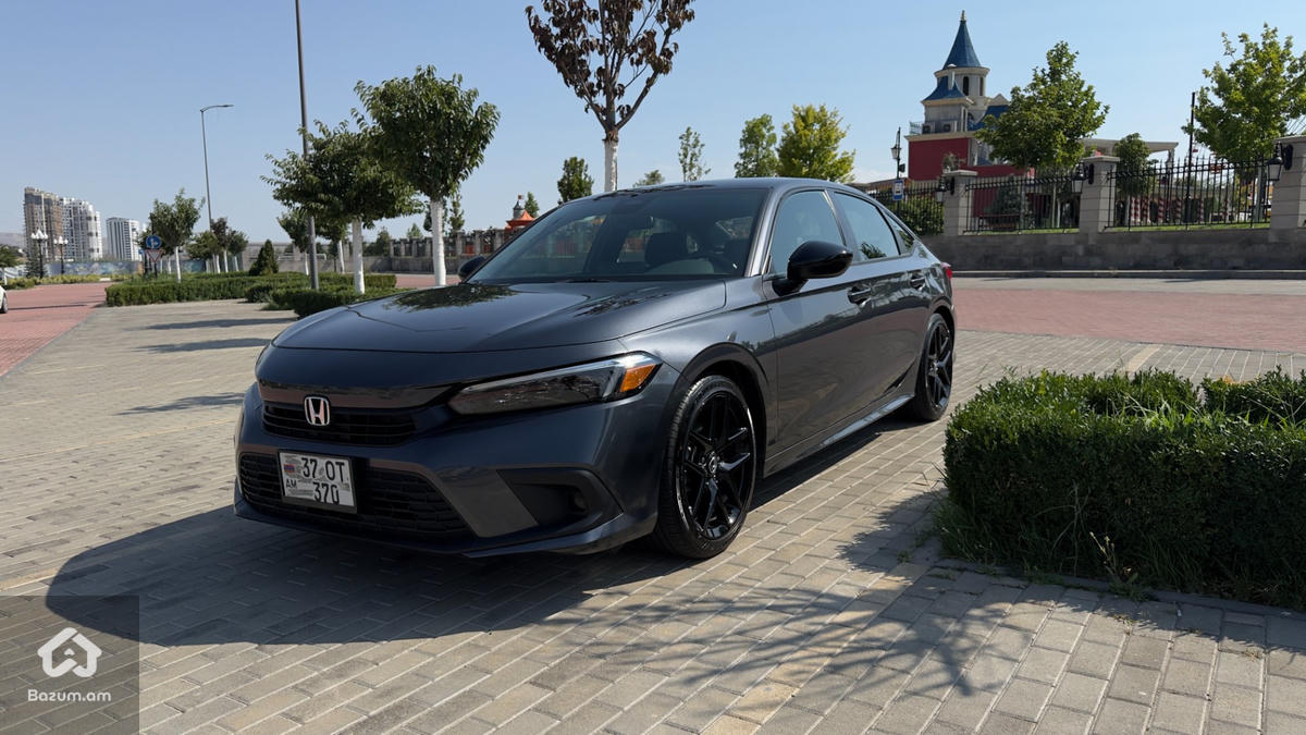 Honda Civic Sport - image 4