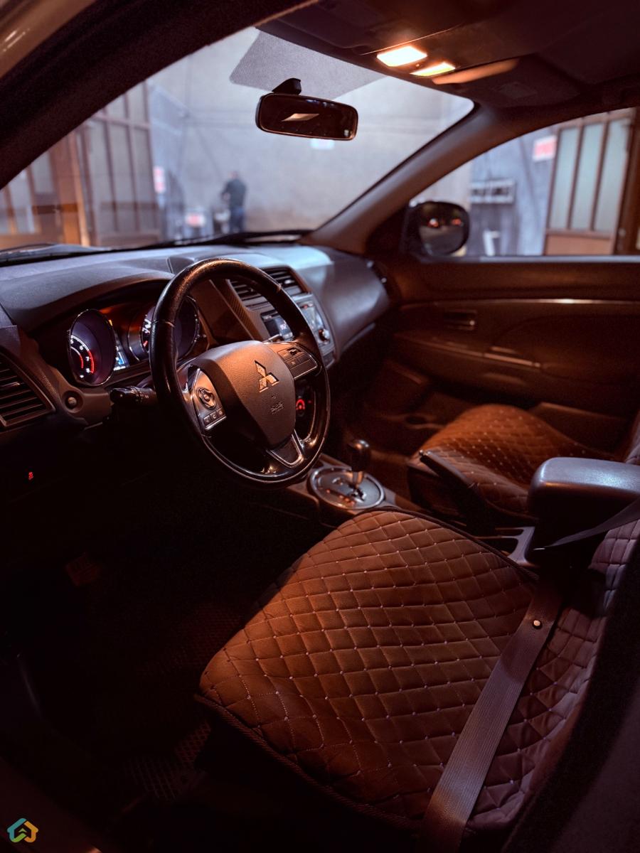 Mitsubishi Outlander Sport - image 6