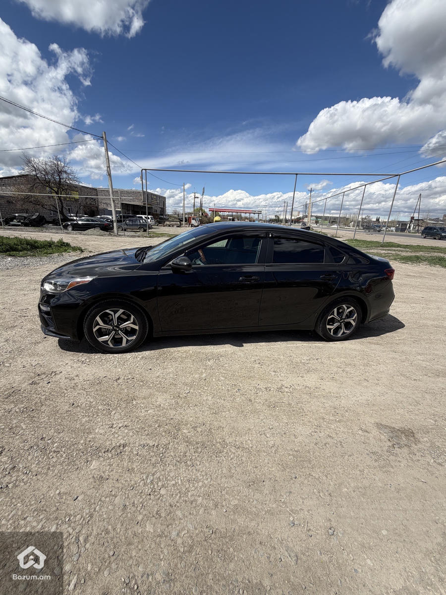 Kia Forte  - image 5