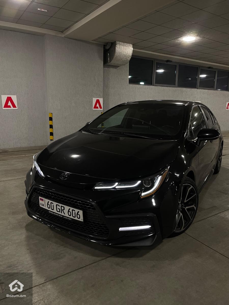 Toyota Corolla - image 1