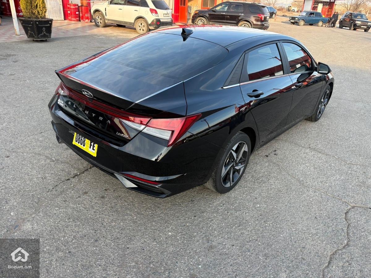 2022-2023 HYUNDAI ELANTRA LIMITED - image 4