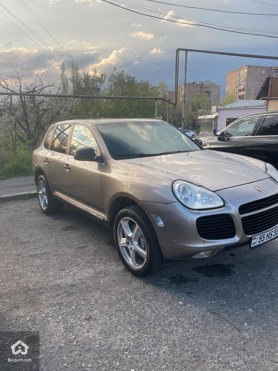Porsche Cayenne S - image 2
