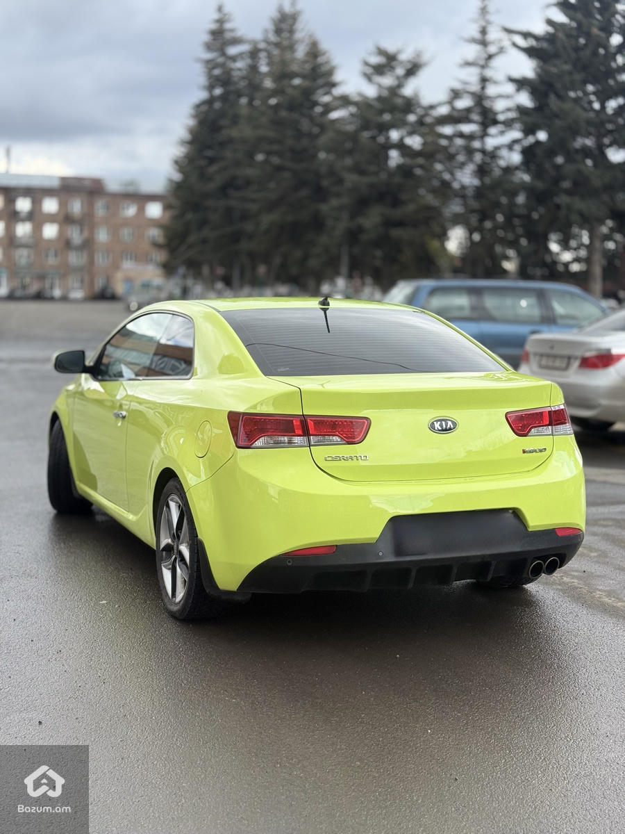 Kia Cerato cupe - image 3