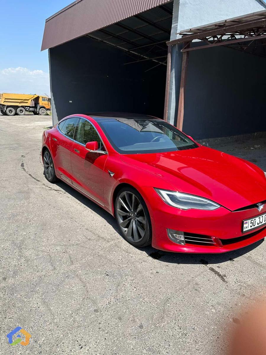 Tesla model S 75D - image 6