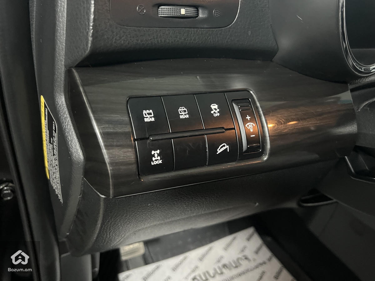 Kia Sorento 2011 - image 13