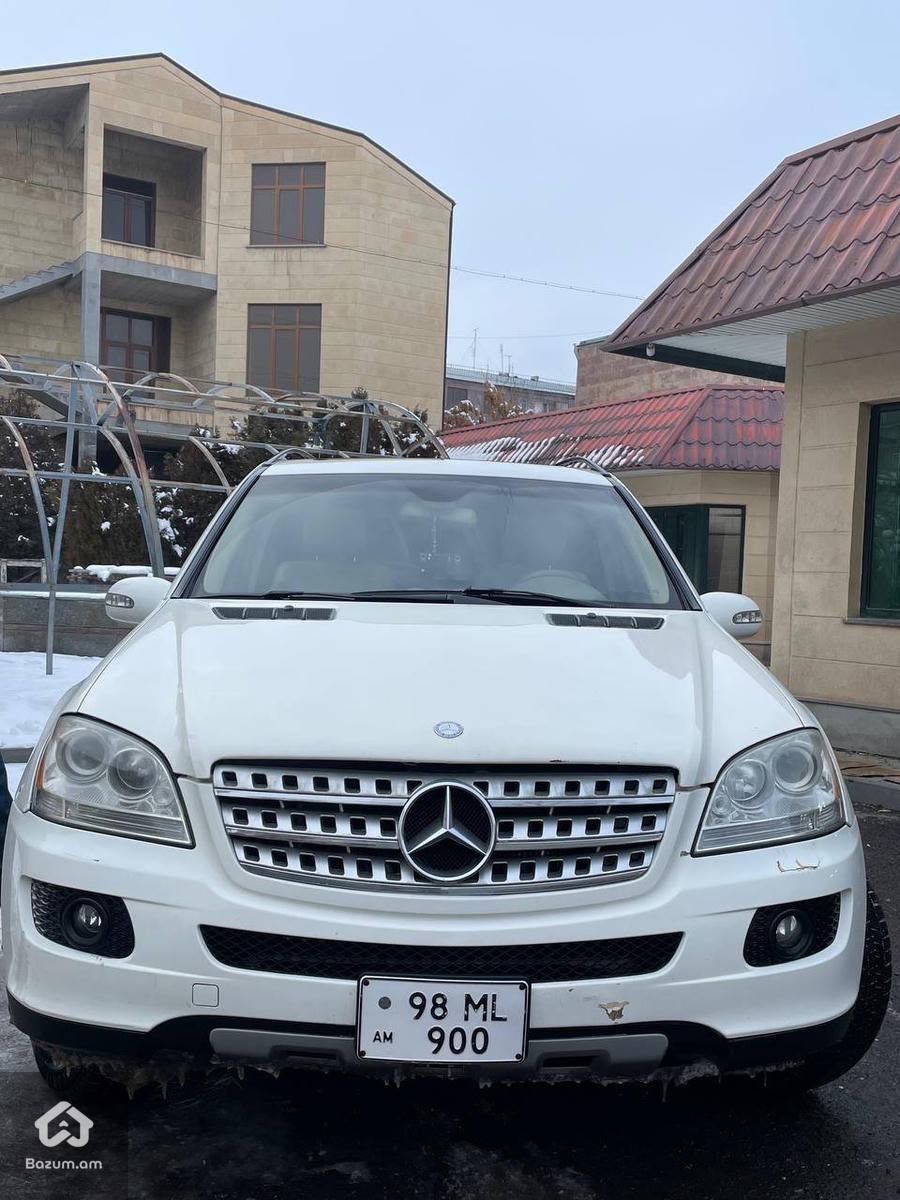 MERCEDES BENZ ML 350 - image 2