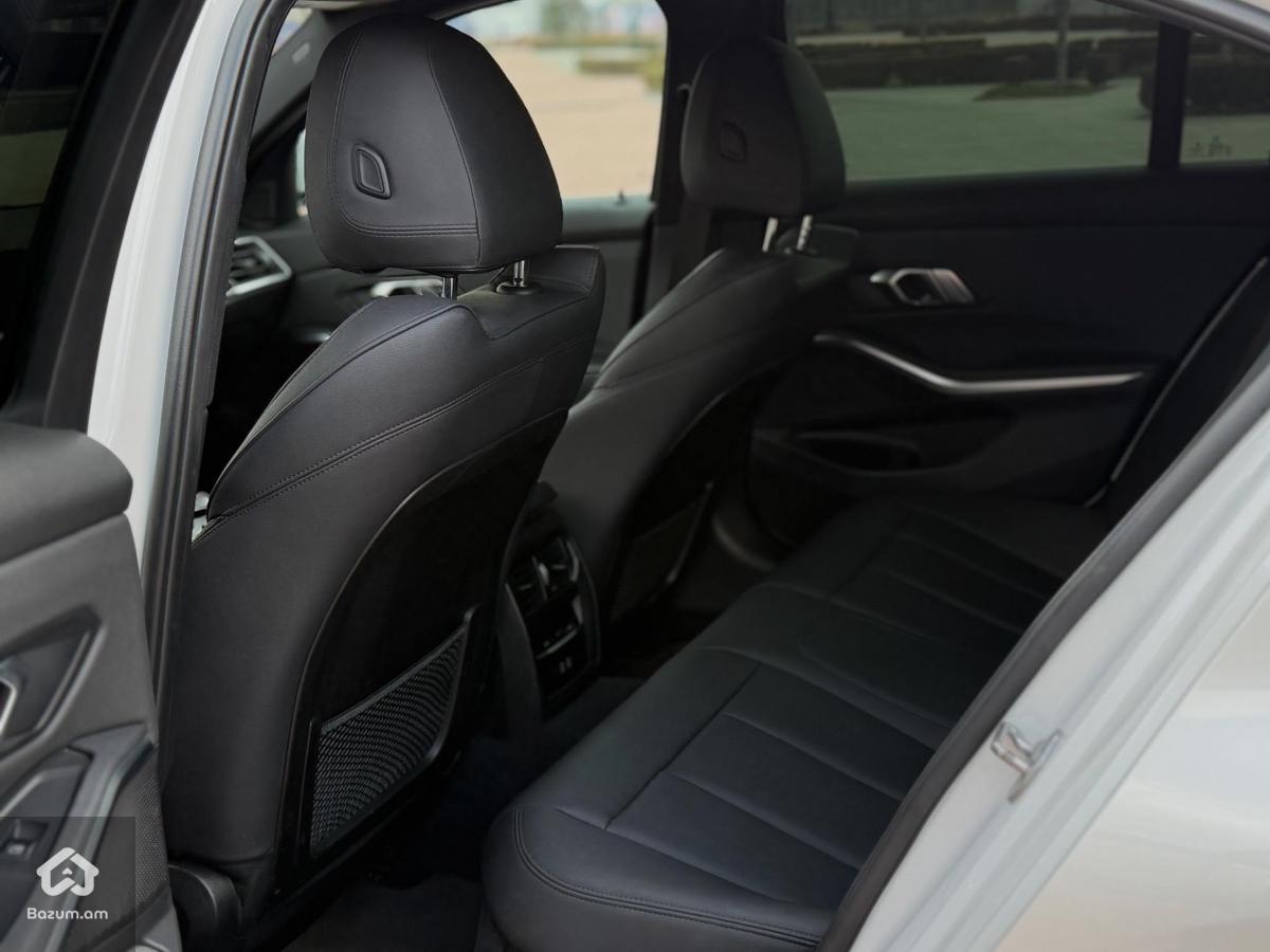 BMW 330e Plug in hybrid - image 9