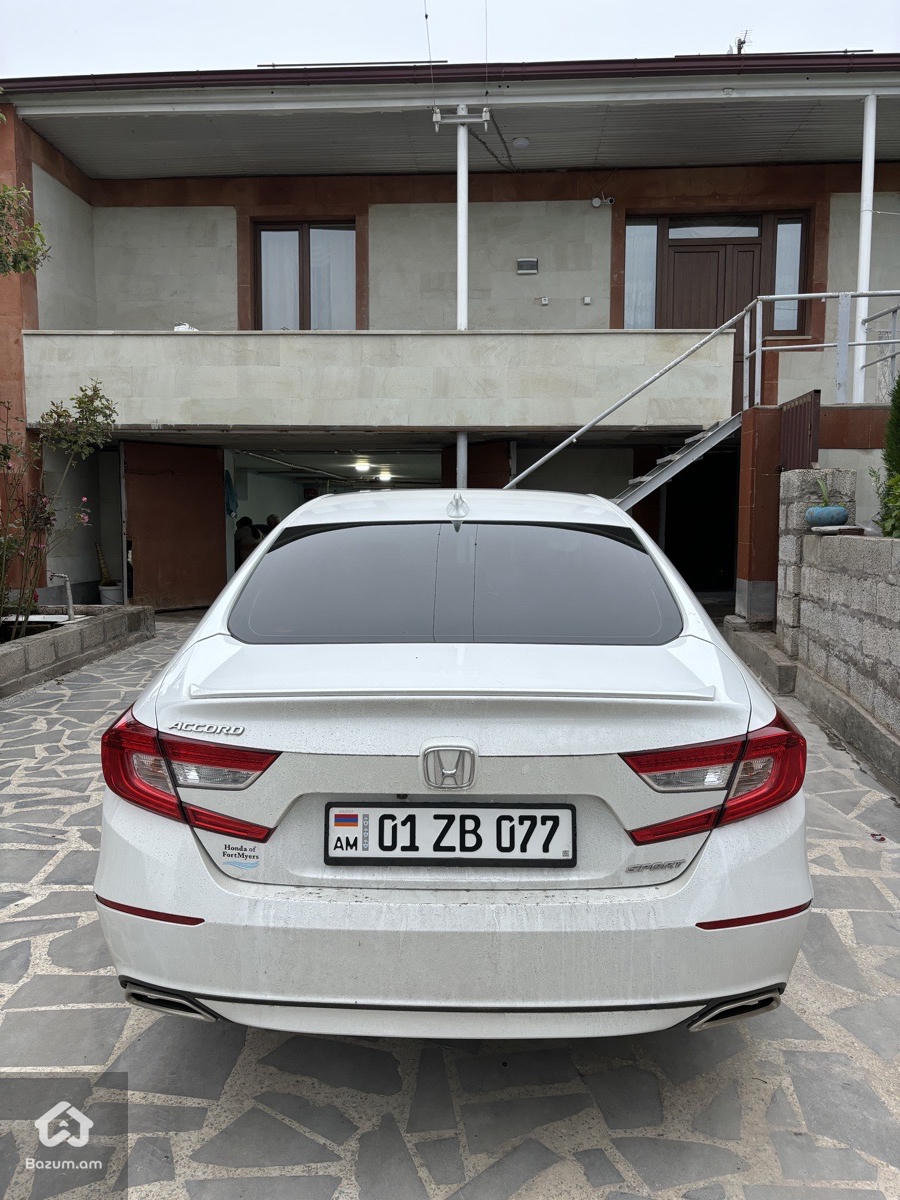 Honda - image 3