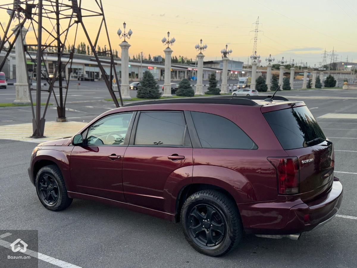 Suzuki XL7 - image 4