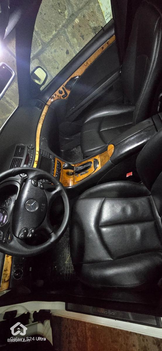 Mercedes-Benz E63 AMG - image 7