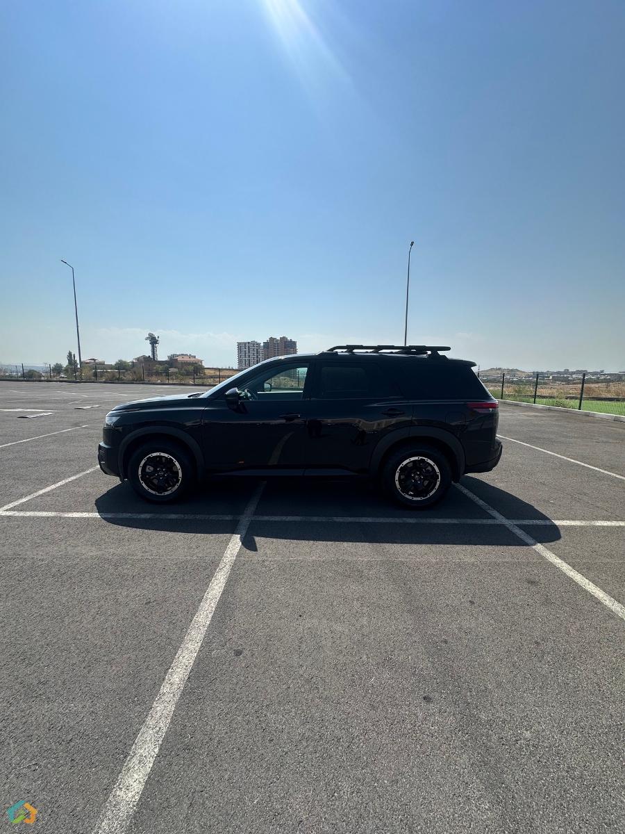 Nissan Pathfinder ROCK CREEK 4WD - image 7