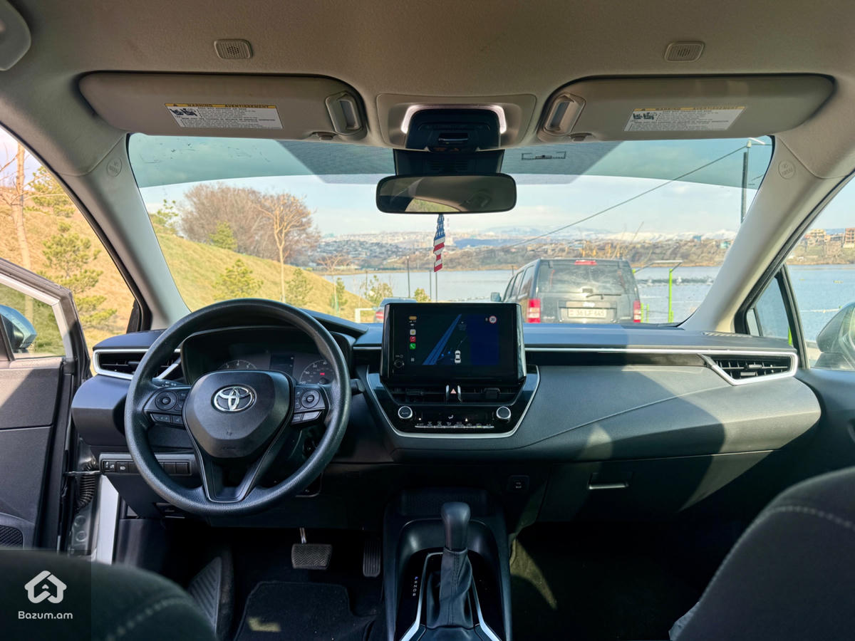 Toyota Corolla - image 6