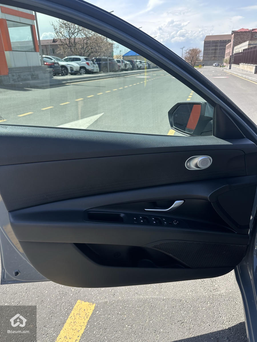 HYUNDAI ELANTRA 2022-21 - image 17