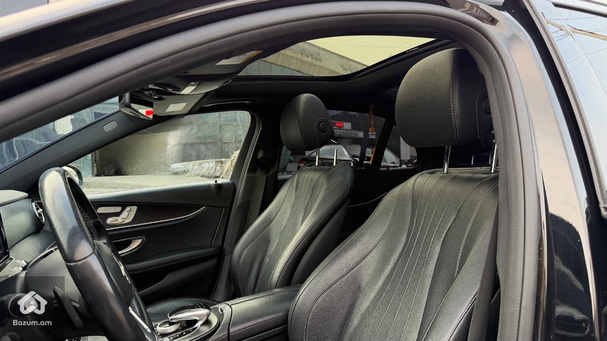 Mercedes Benz E300  - image 10