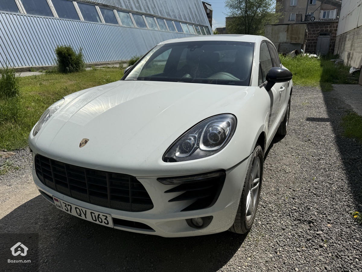 Porsche Macan 3.0 - image 4