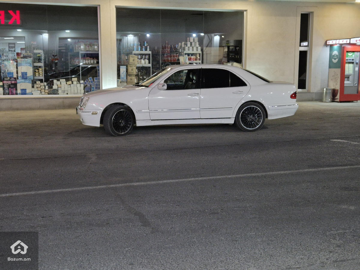 Mercedes benz w210 - image 25