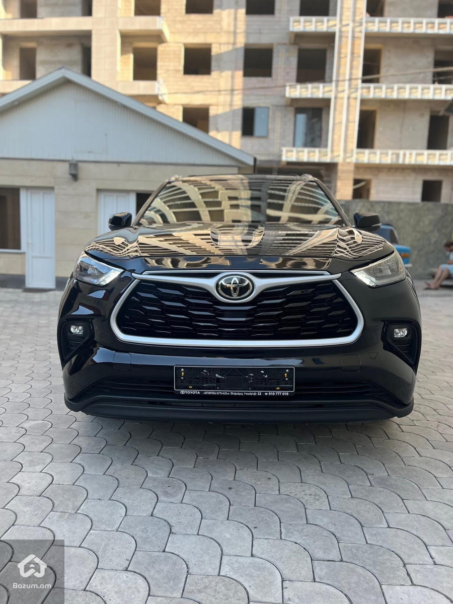 Toyota Highlander xle  - image 2