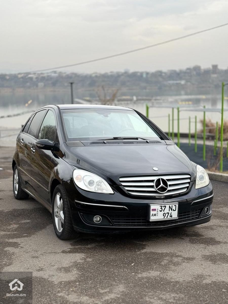 Mercedes Benz B170