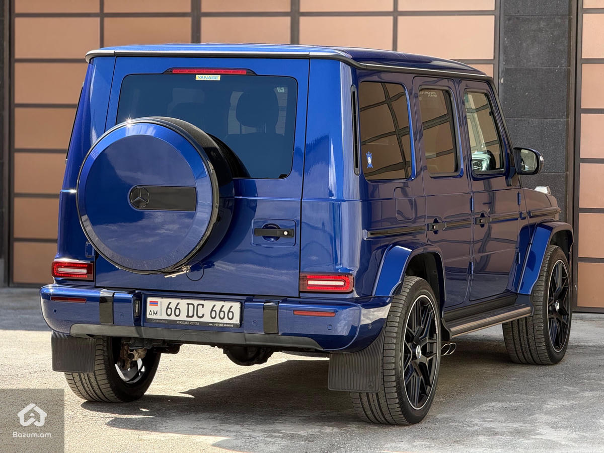 Mercedes Benz G550 - image 6