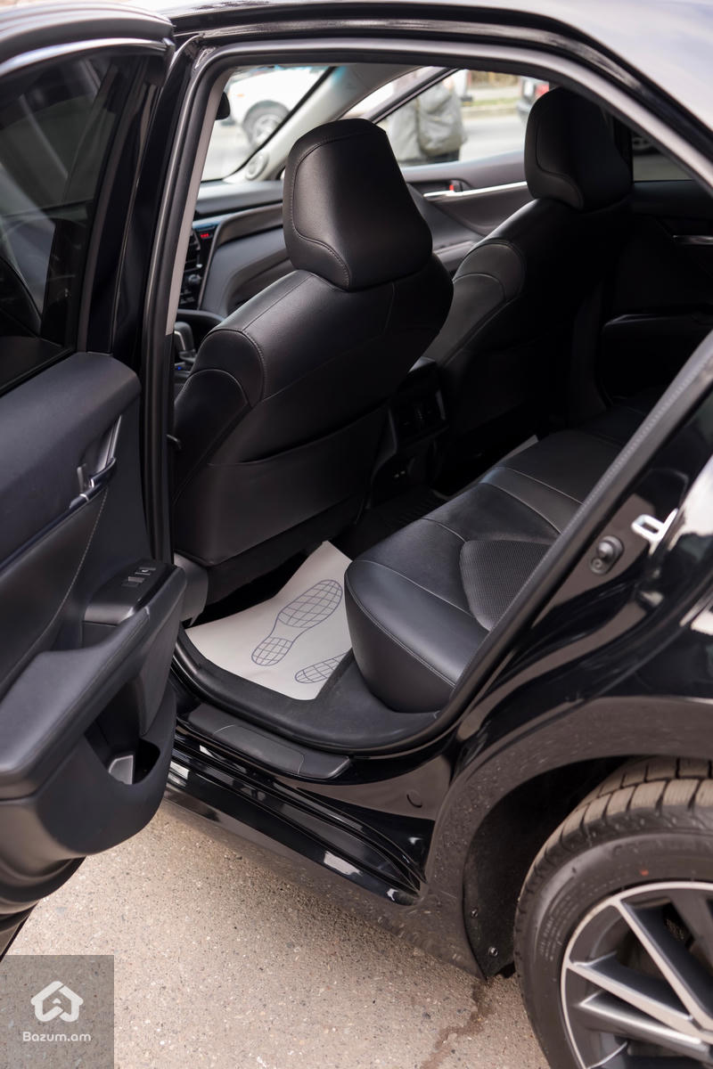 2021 Toyota Camry 2.5L Prestige Safety - image 8