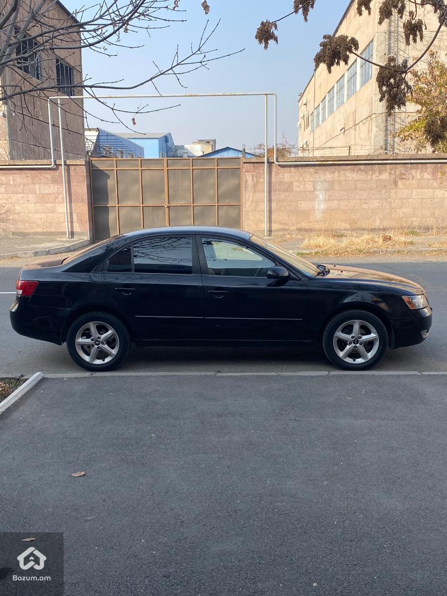 Hyundai Sonata - image 3