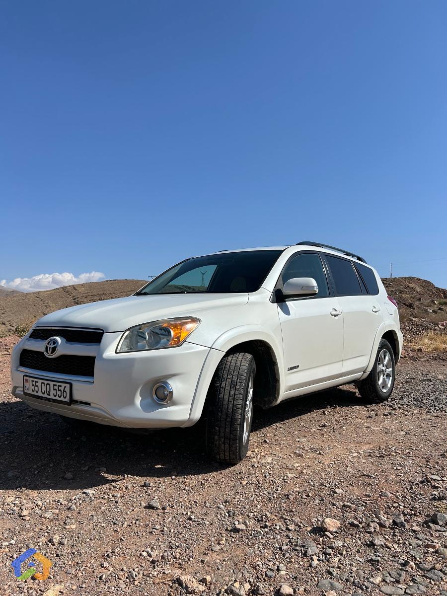 Toyota Rav4 - image 9