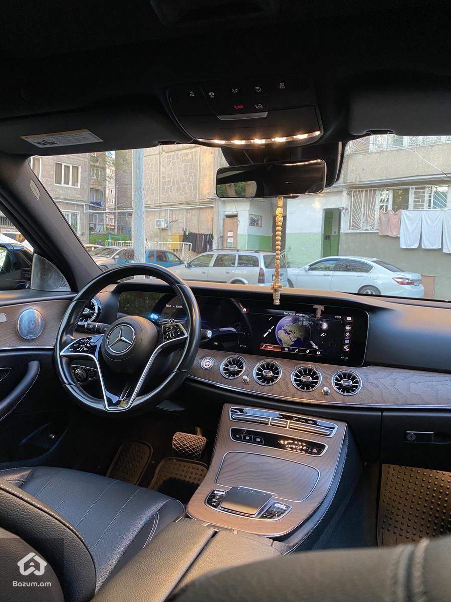2021 Mercedes-Benz E350 Restyle - image 10