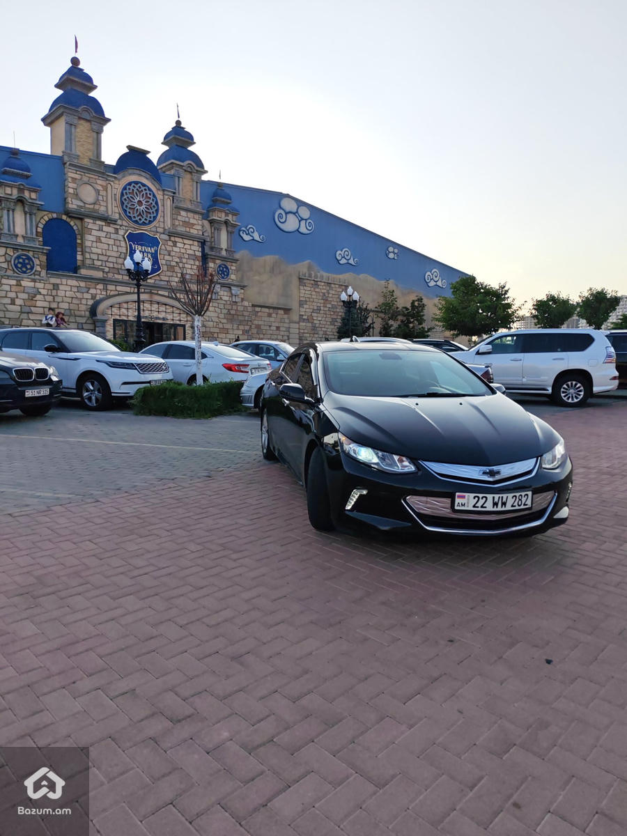 Chevrolet Volt 2 LT - image 3