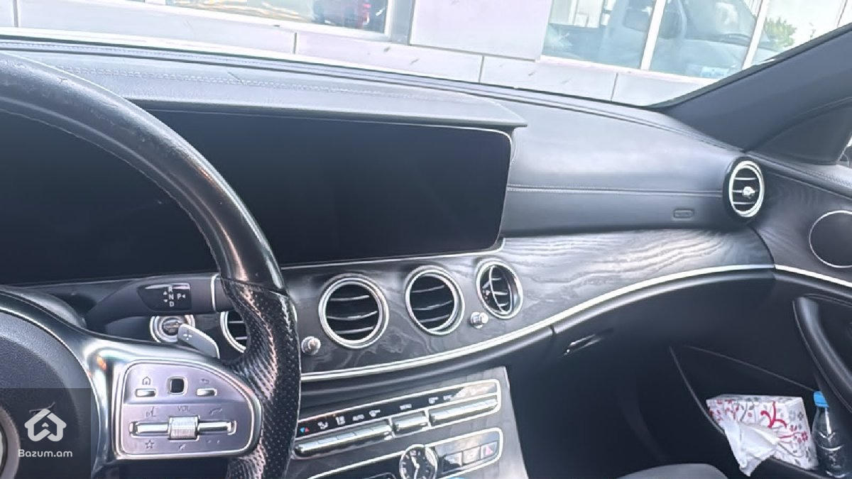 Mercedes-Benz E 350 2018 - image 10