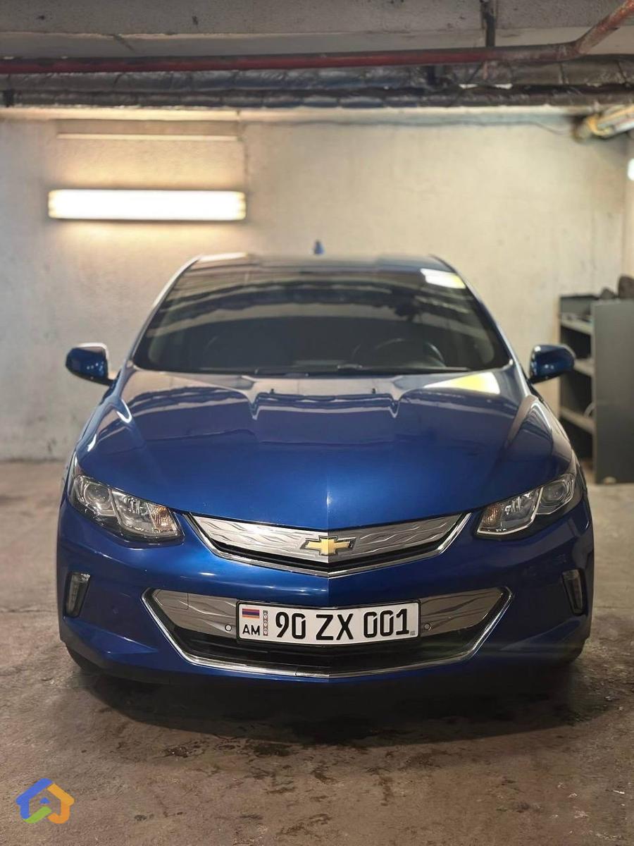 Chevrolet Volt 2 Premier - image 1