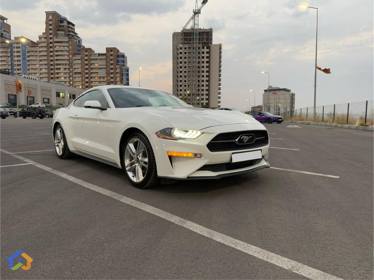 Ford Mustang 2.3l - image 1