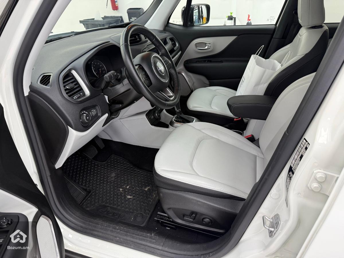 Jeep Renegade Limited 1.3T 4x4 2022 - image 16