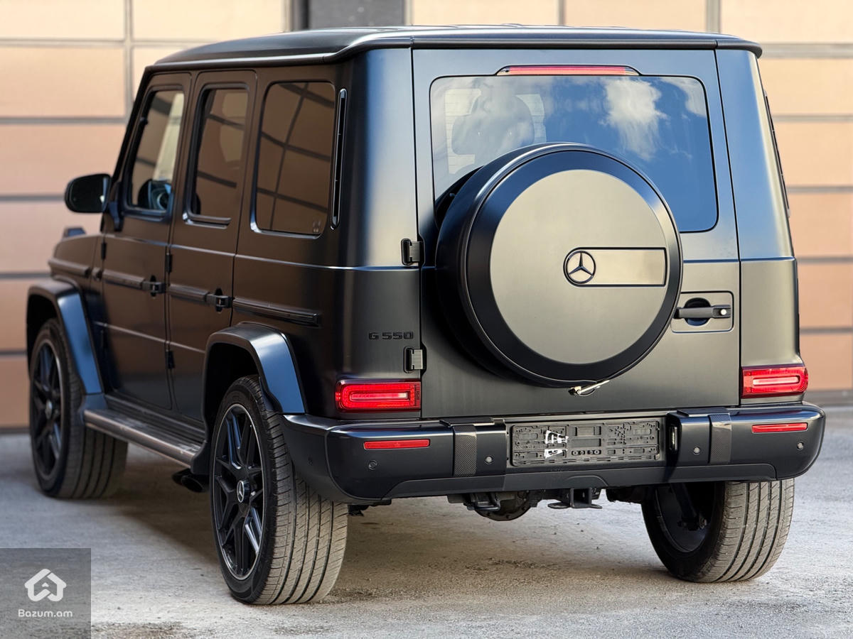 Mercedes-Benz G550 - image 4