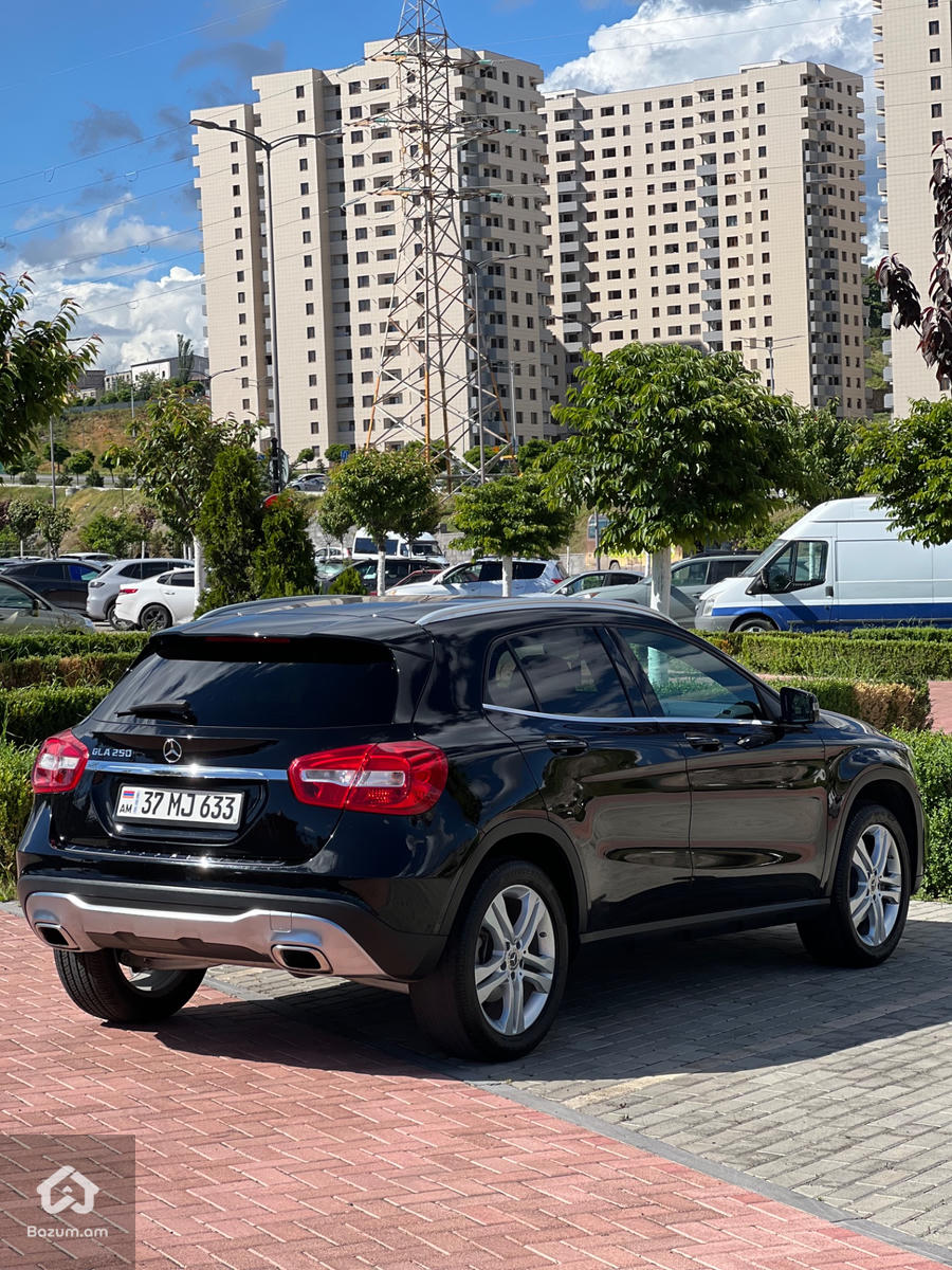 Mercedes Benz GLA 250 - image 6