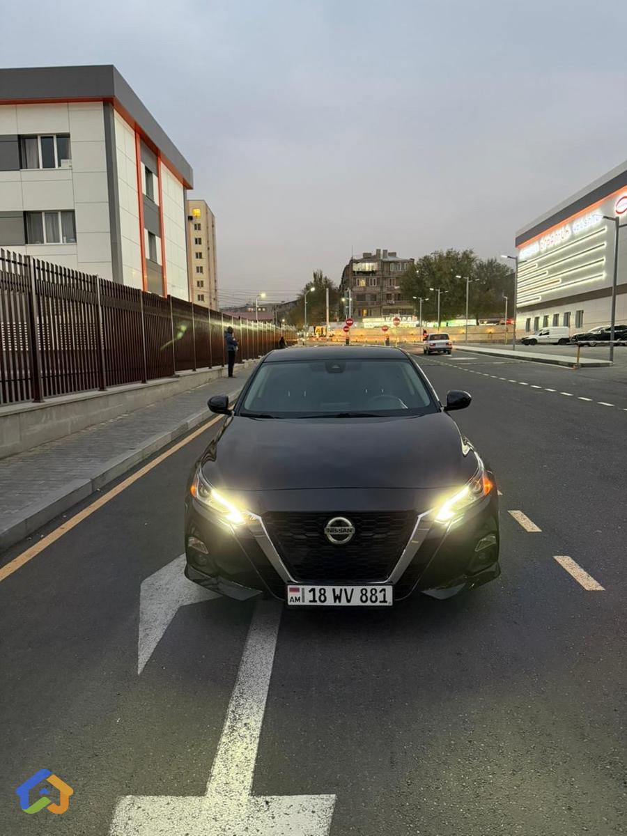 Nissan altima  - image 12