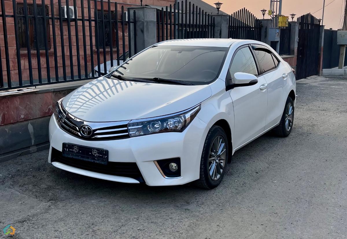 Toyota Corolla - image 2