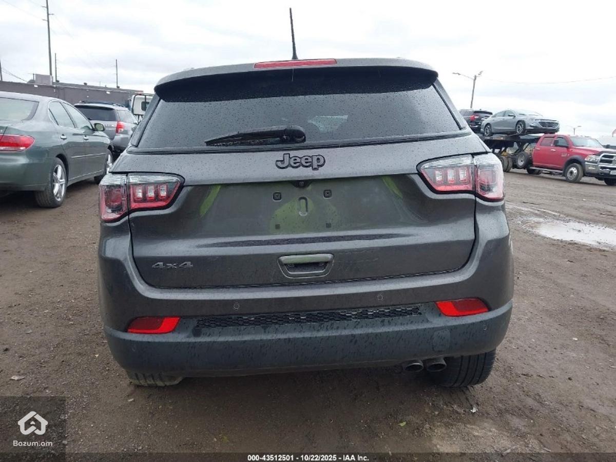 2021 JEEP COMPASS 80TH ANNIVERSARY 4X4 - image 4