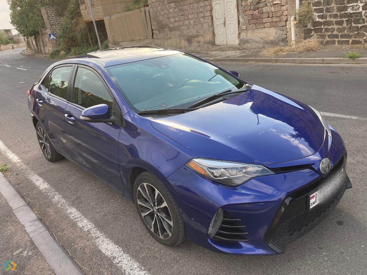 Toyota Corolla - image 1