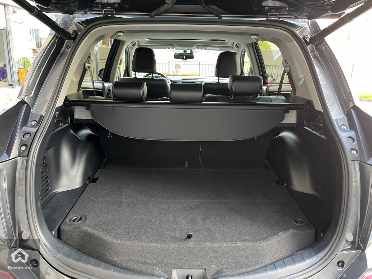 Toyota Rav4 - image 9