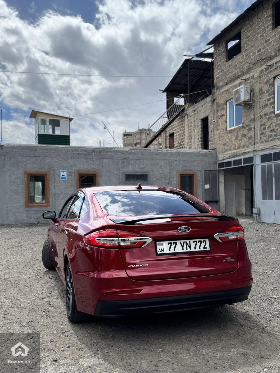 FORD FUSION HYBRID  - image 4