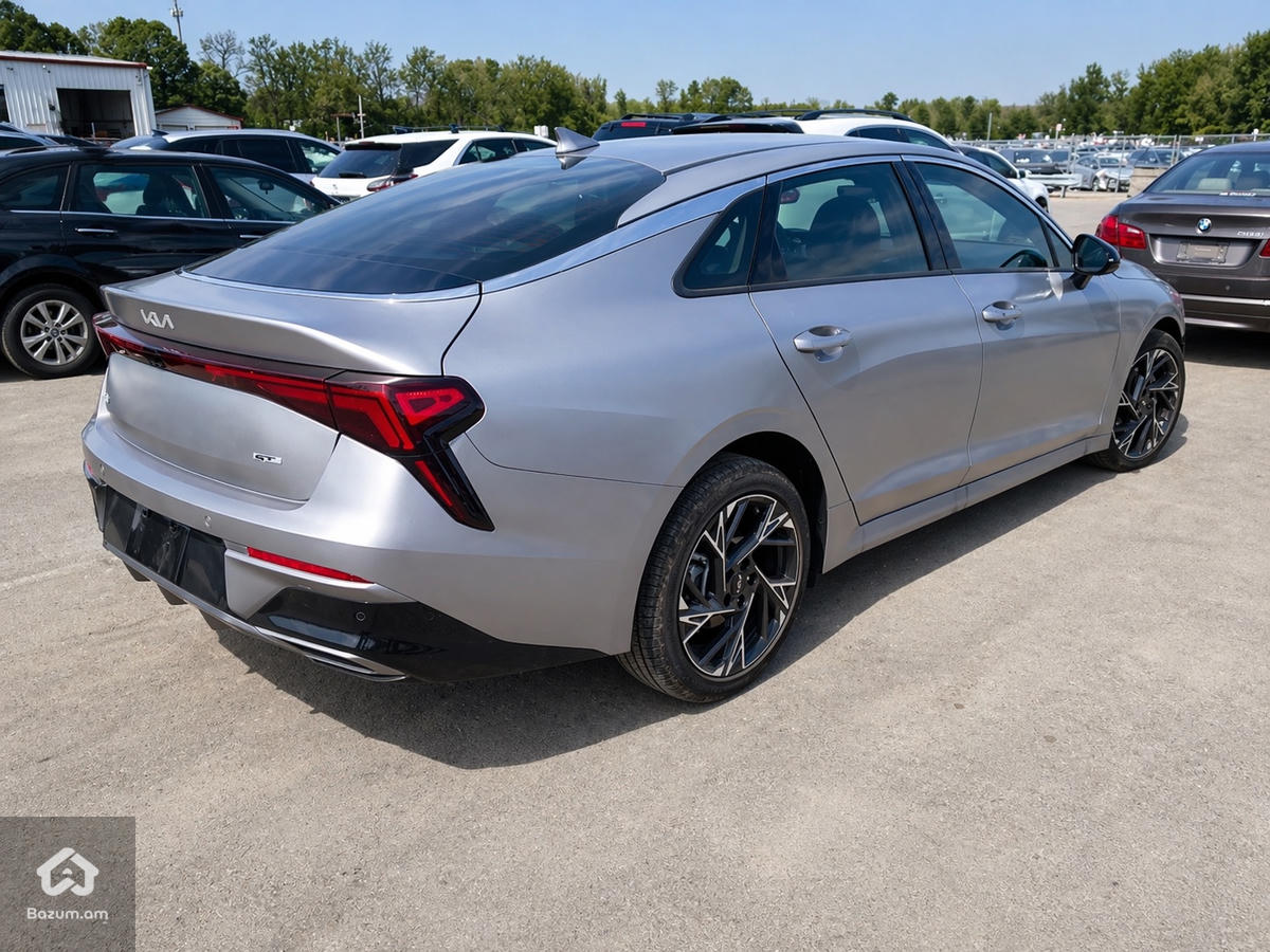 Kia k5 GT line  2025 - image 9