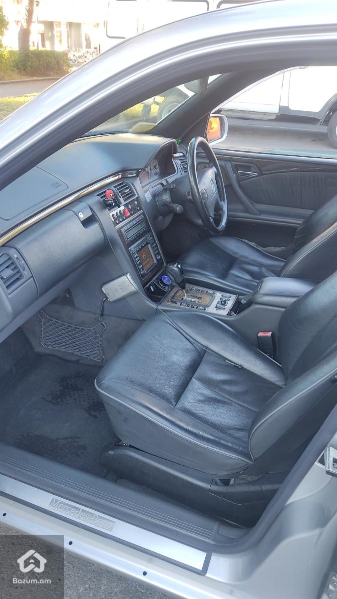 Mercedes E320 - image 3