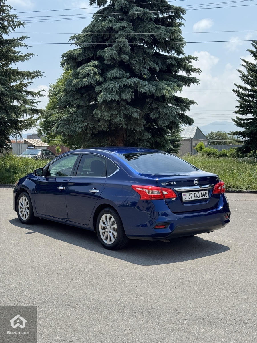 Nissan Sentra SV  - image 9