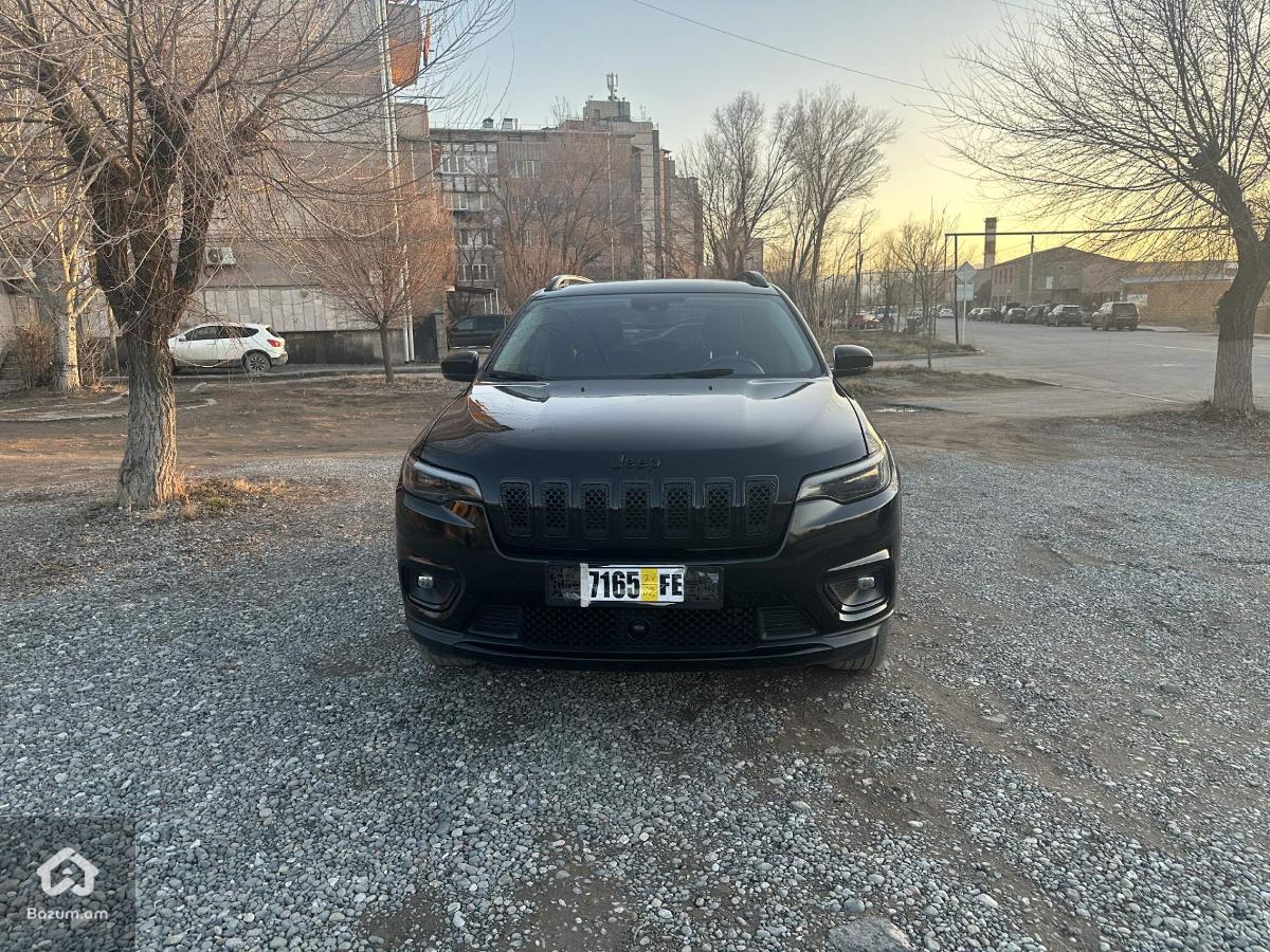 Jeep Cherokee Altitude Edition - image 18