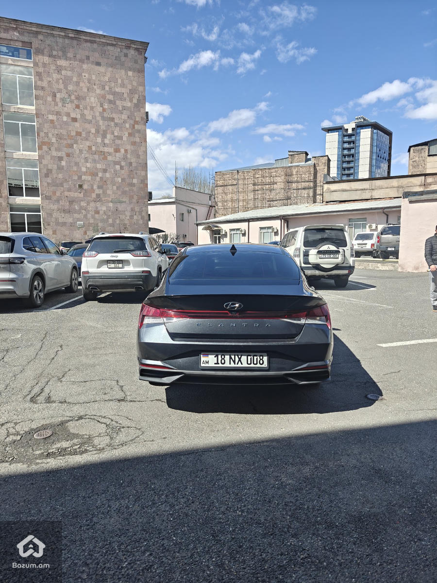 Hyundai elantra cn7 2021 - image 6