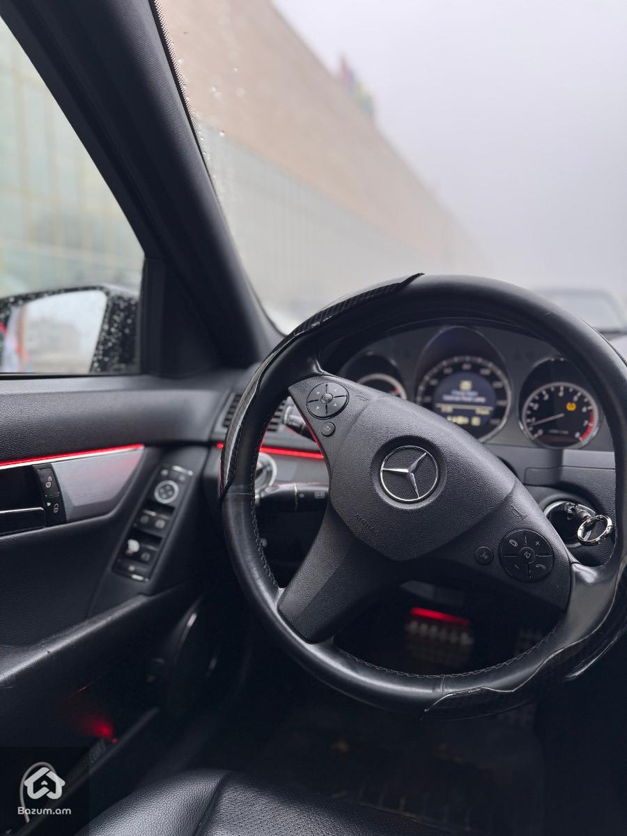 mercedes benz c300 w204 - image 4