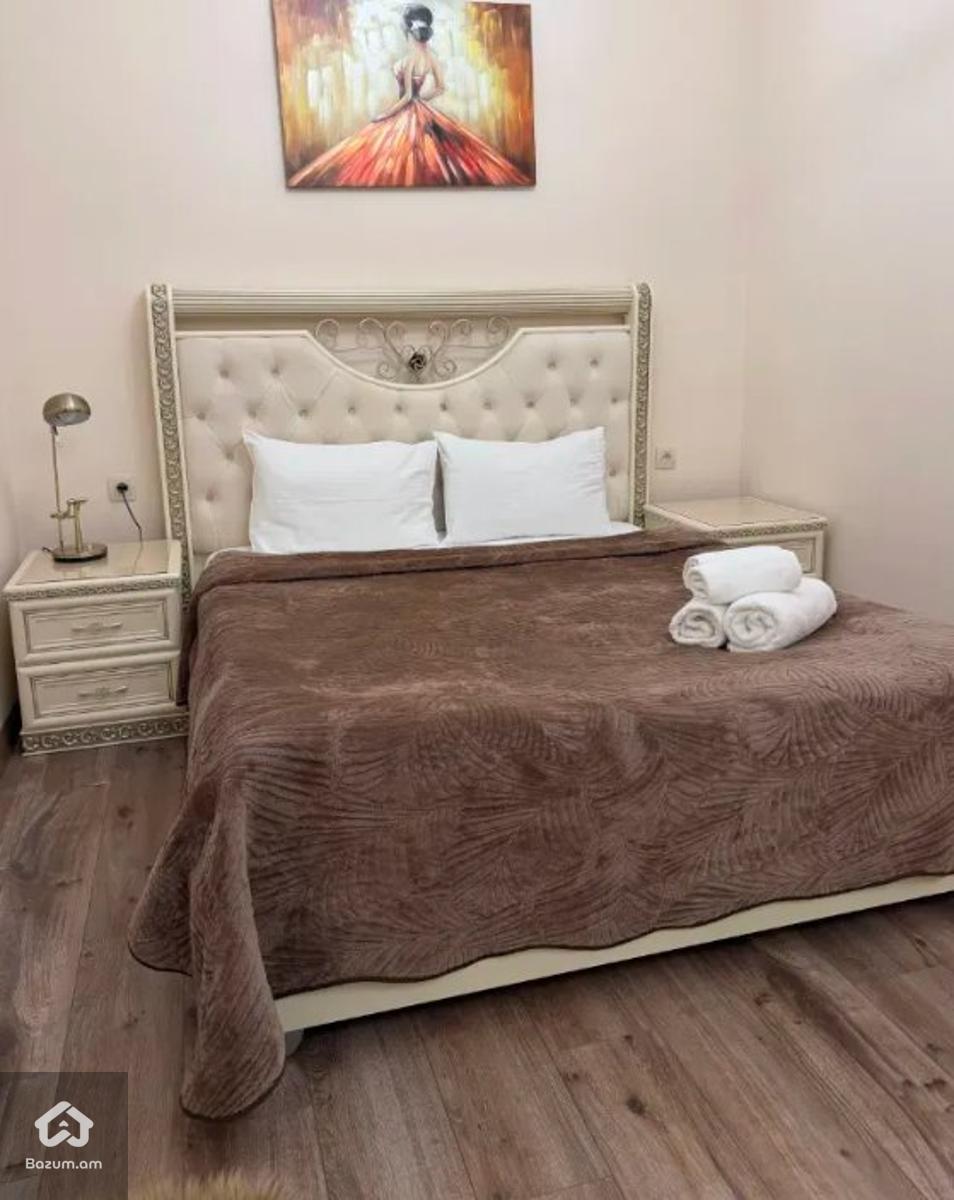 2 սենյականոց բնակարան կենտրոնում, - image 8