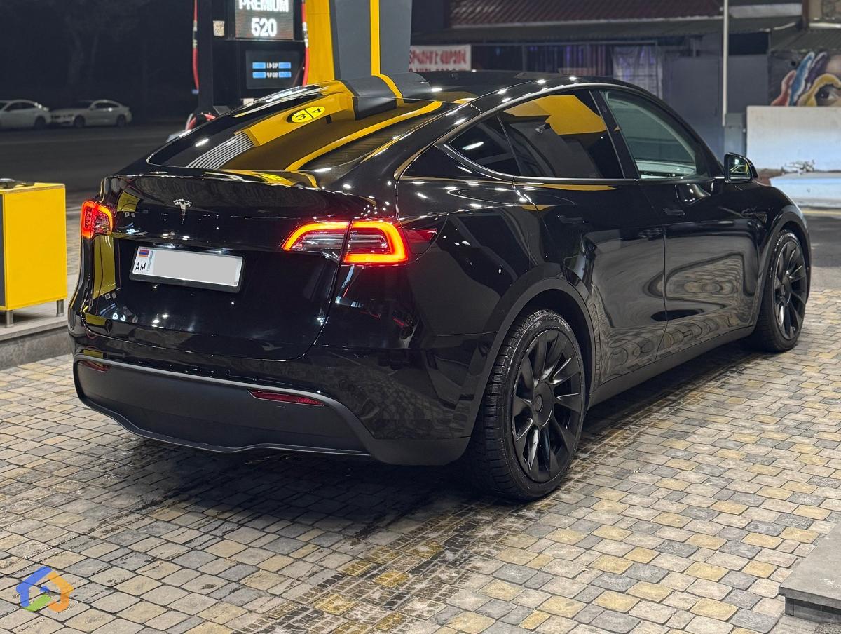 Tesla Model Y dual motor long range  - image 4